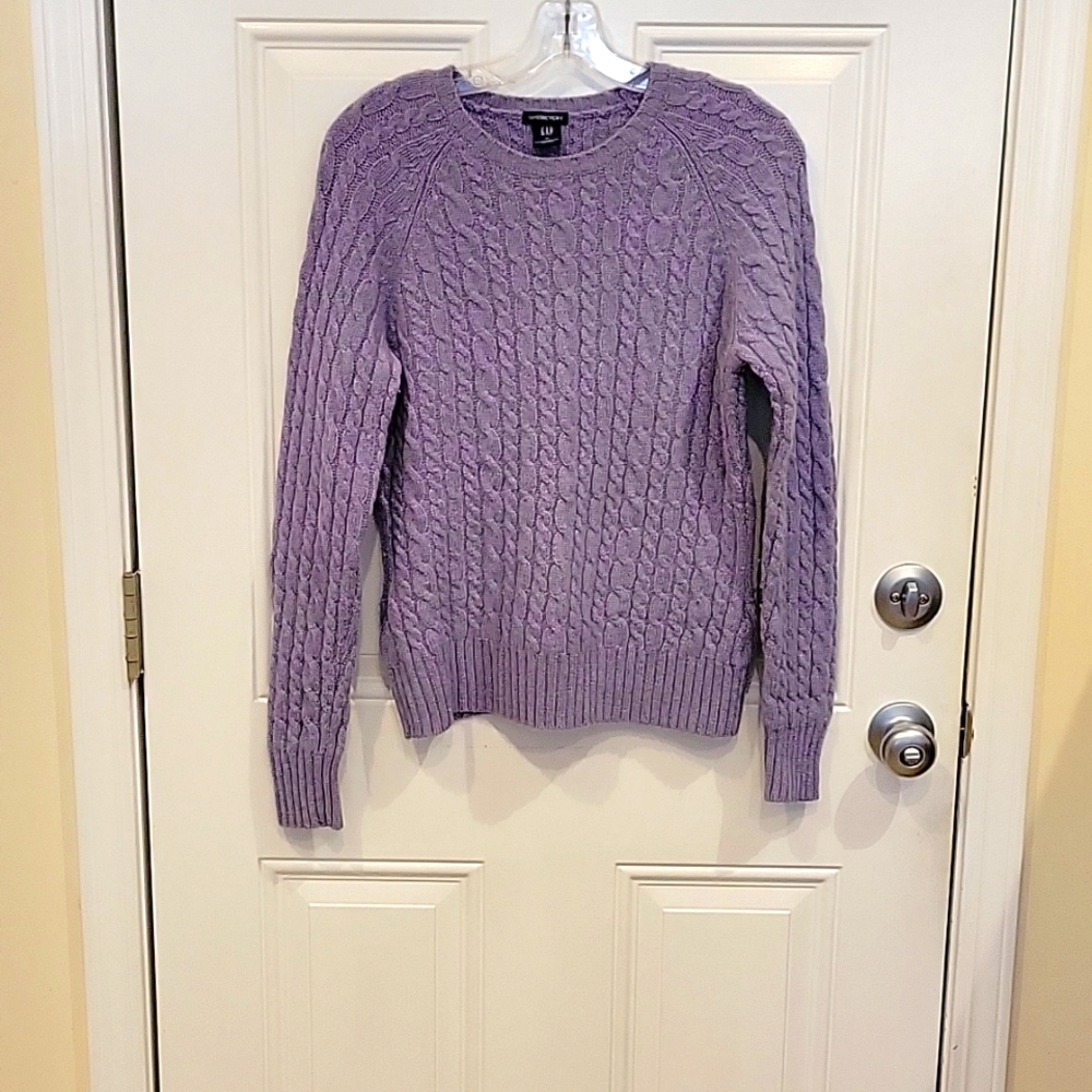 LADIES Lavender color, wool sweater